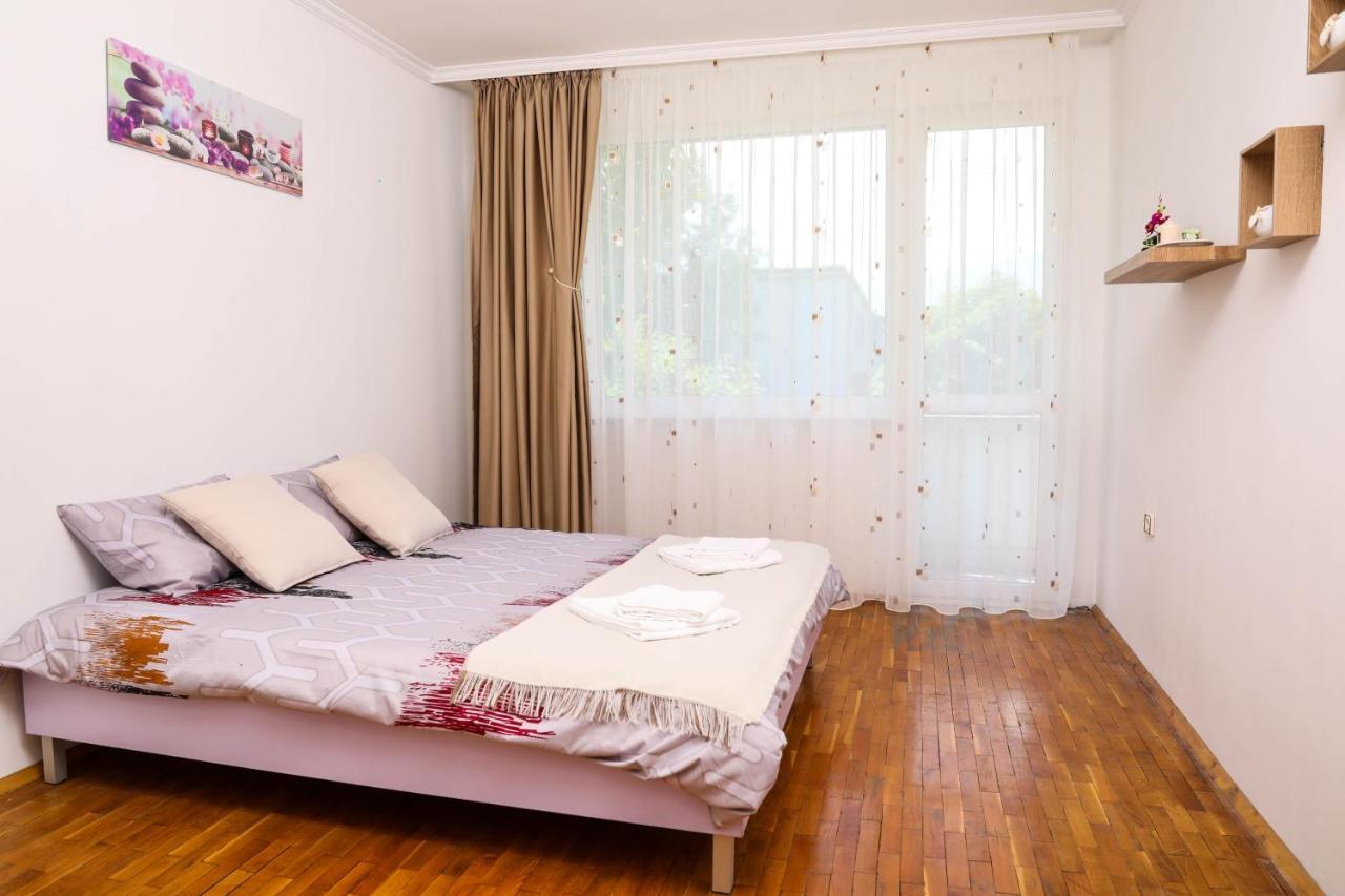 Krichim Apartments,Three-Bedroom, Large Apartment, Top Center Sofia Exterior foto