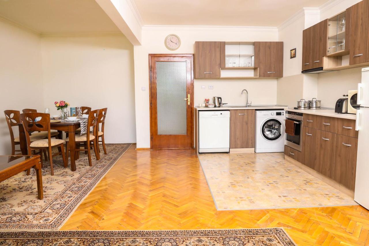 Krichim Apartments,Three-Bedroom, Large Apartment, Top Center Sofia Exterior foto